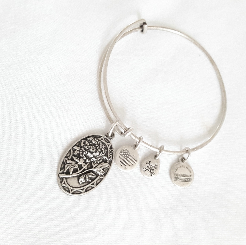 Alex And Ani Rafaelian SILVER BECAUSE I LOVE YOU MOM EXPANDABLE BRACELET